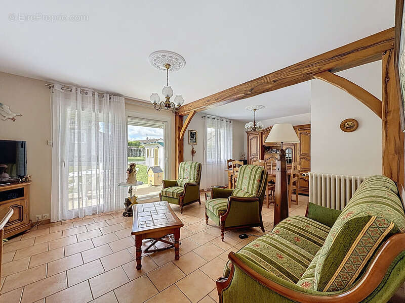 Maison à ETAMPES