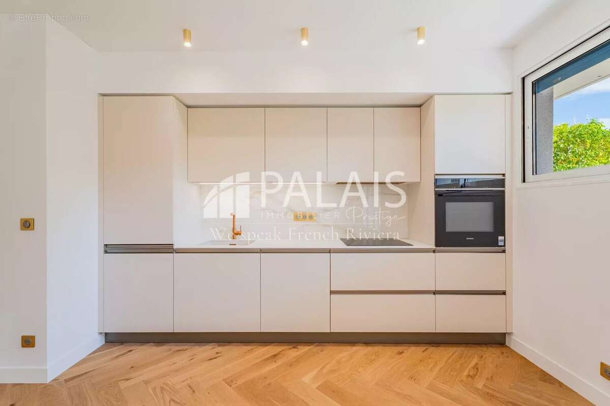 Appartement à BEAULIEU-SUR-MER