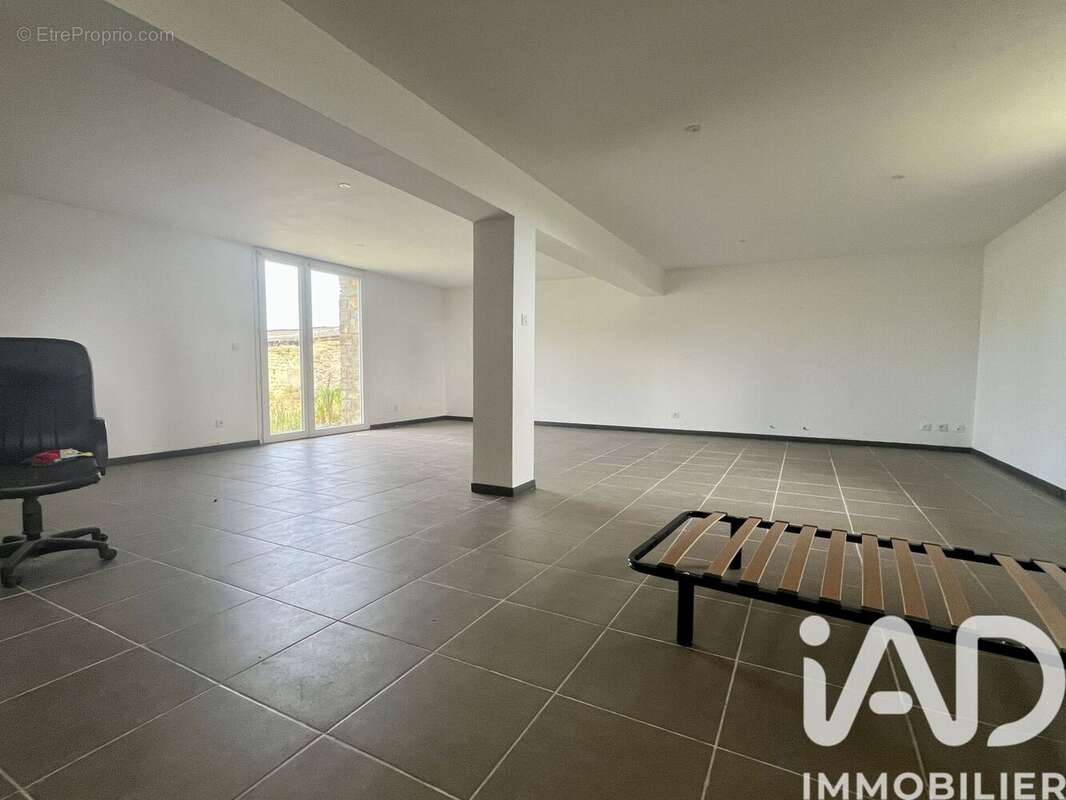 Maison 357 m² à Saint-Andre-De-Bohon  - photo 4