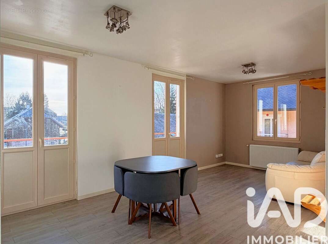 Photo 4 - Appartement à PUGNY-CHATENOD