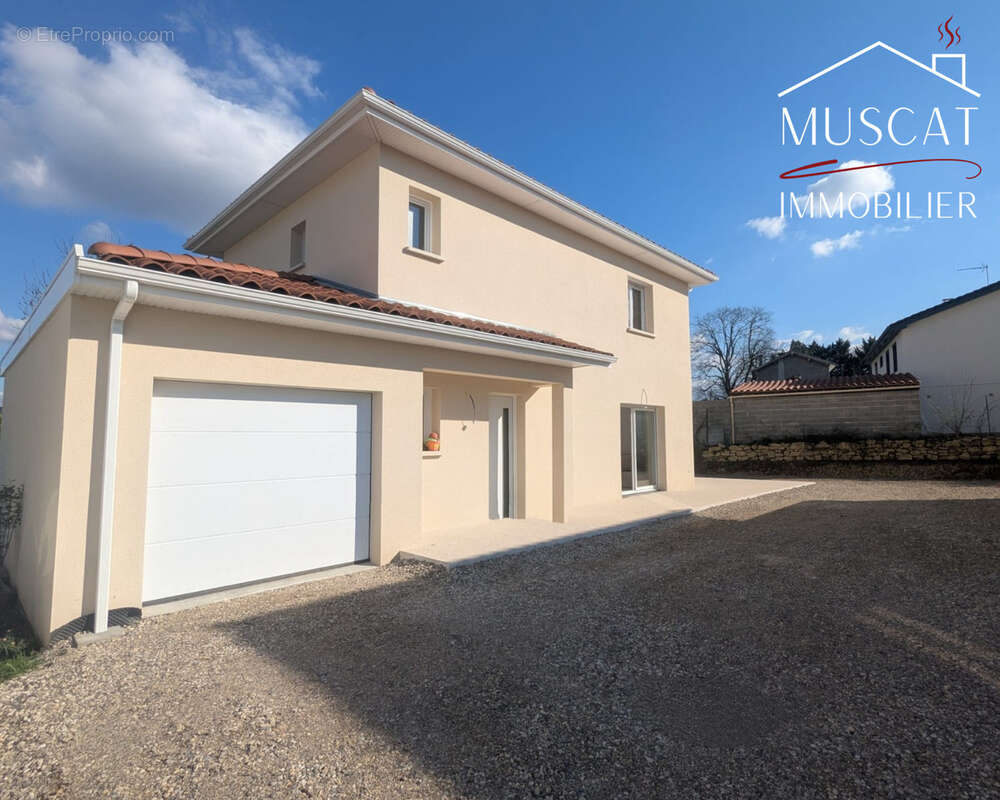 Maison à VILLEFONTAINE