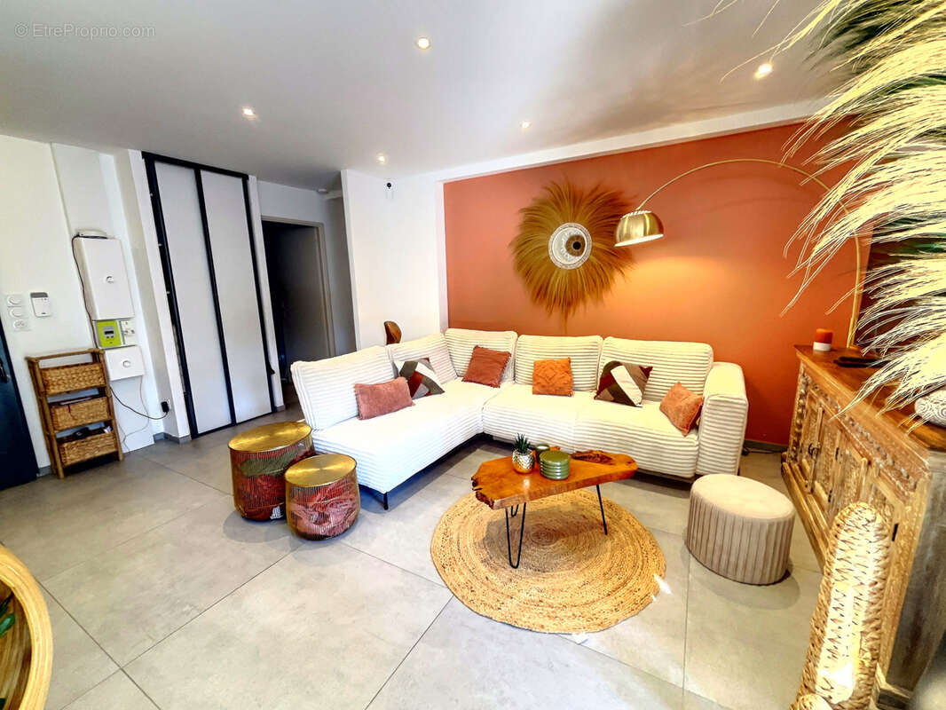 Appartement à SONNAZ