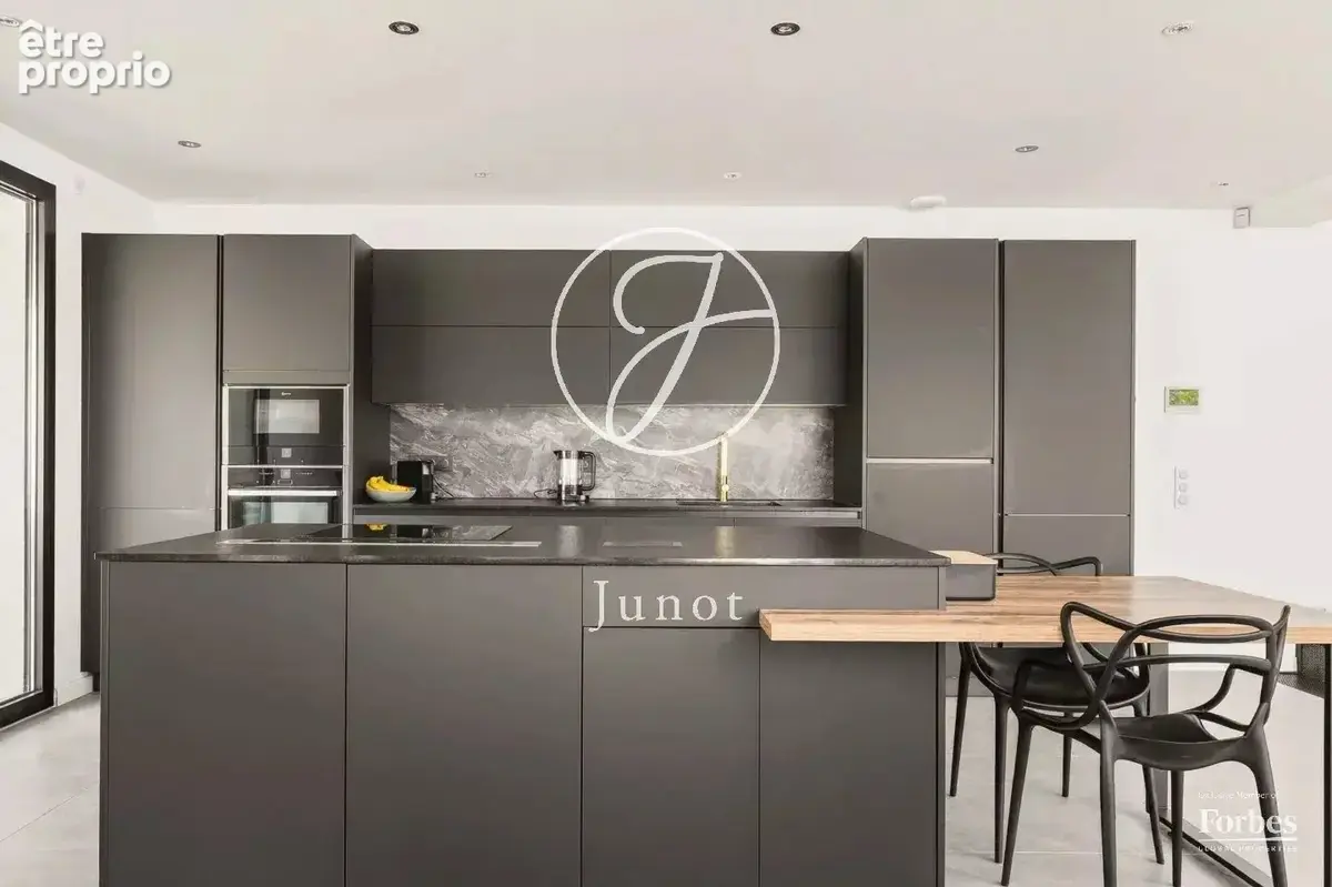 Montesson - CENTRE OUEST - Maison - 3 chambres - 154m² - Terrain 484m². - photo 6