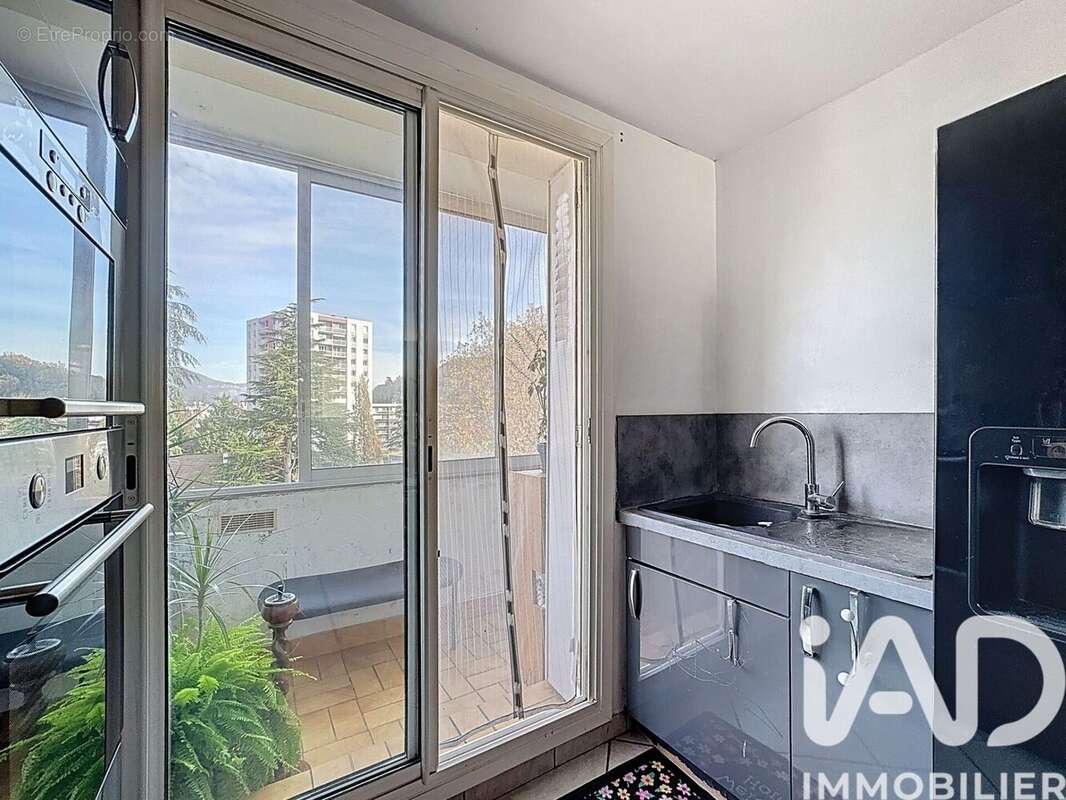 Photo 8 - Appartement à SAINT-MARTIN-D'HERES