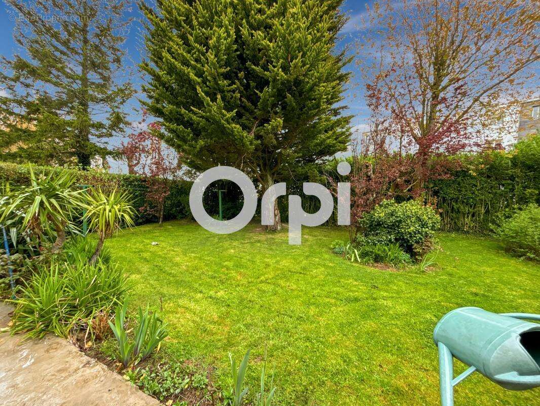 Maison à SAINT-MARTIN-BOULOGNE