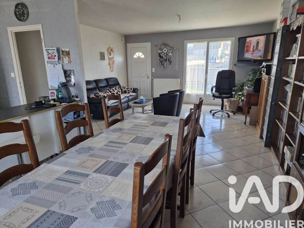 Photo 2 - Maison à DESERTINES