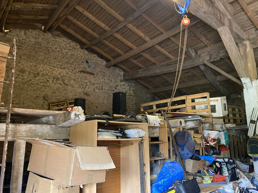 Maison à PRESSIGNAC