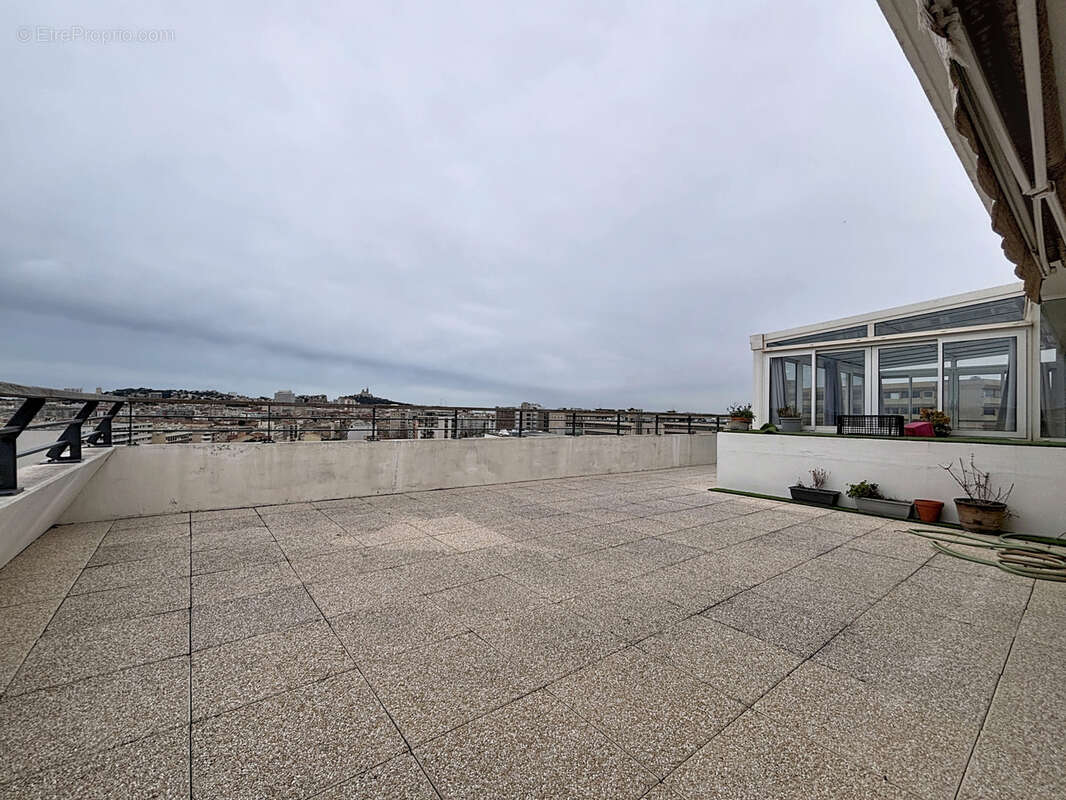 Appartement à MARSEILLE-10E