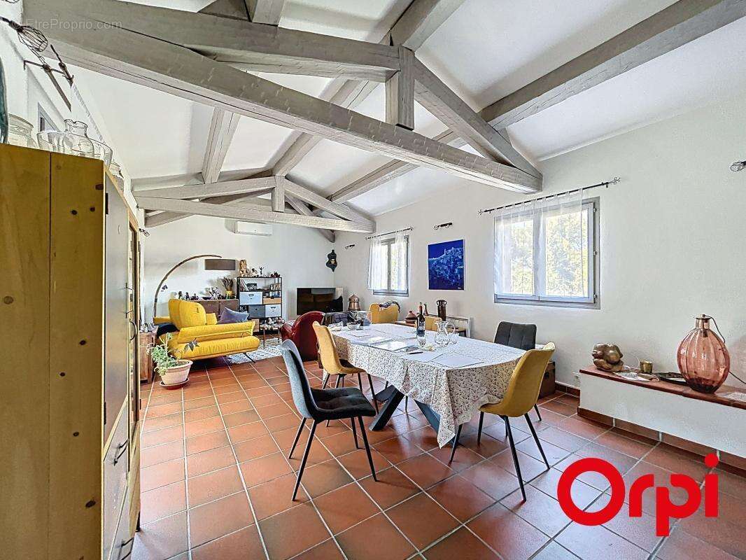 Maison à SIX-FOURS-LES-PLAGES