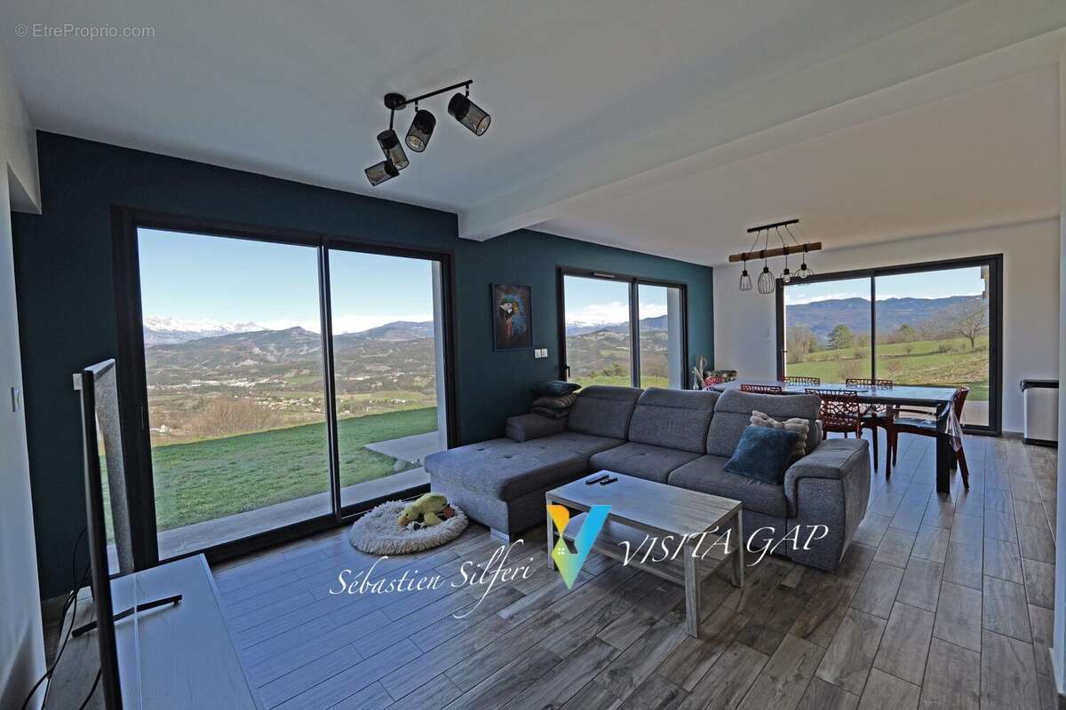 Maison à PELLEAUTIER