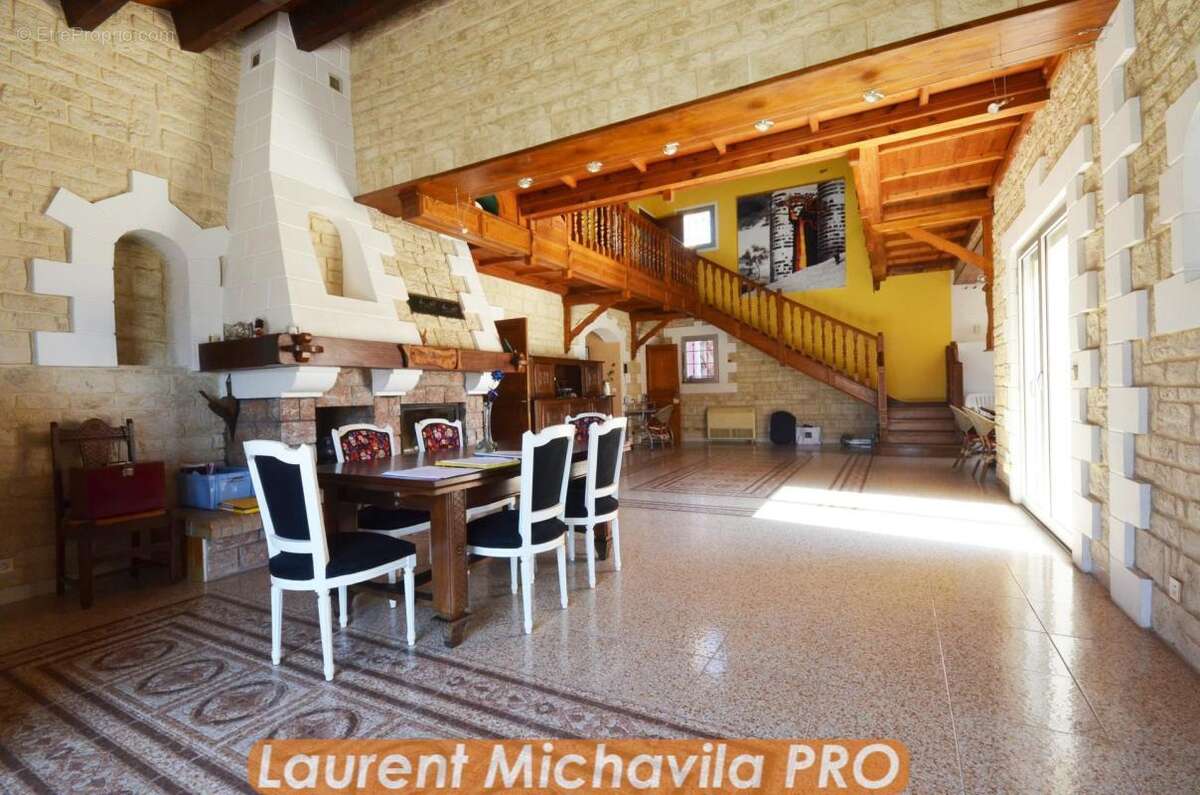 Maison à VILLENEUVE-LES-BEZIERS