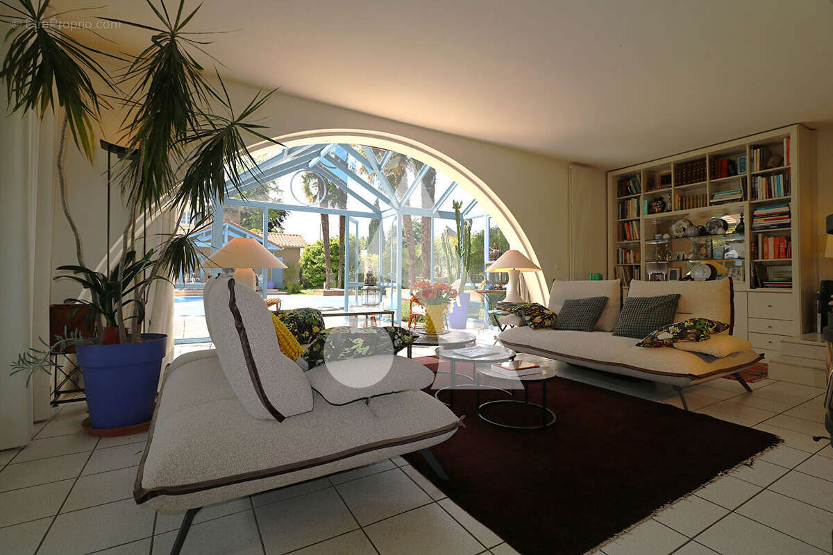 Maison à ODOS