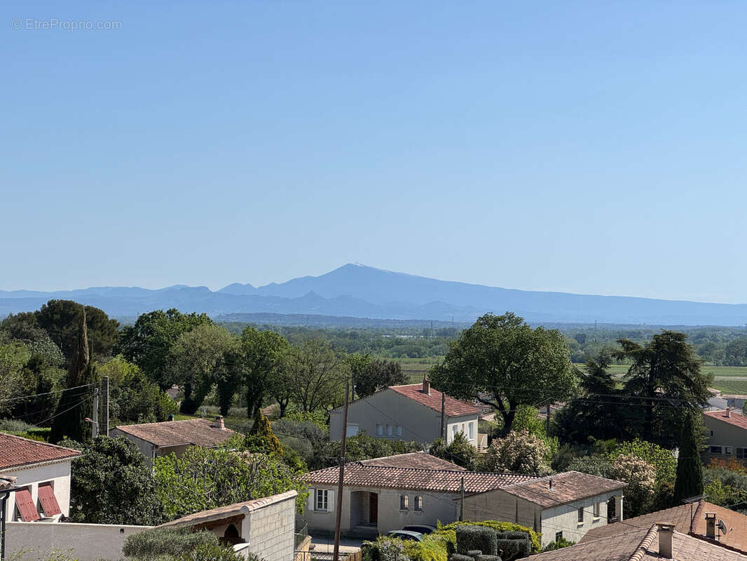 Maison à LAUDUN-L'ARDOISE