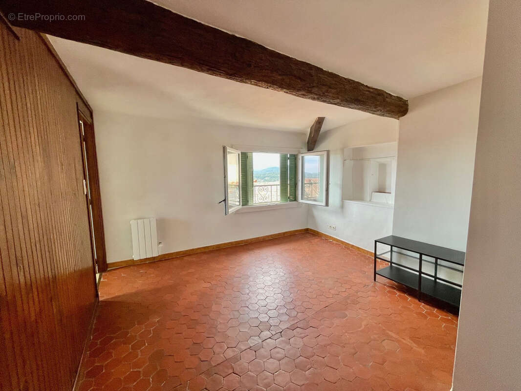 Appartement à FAYENCE