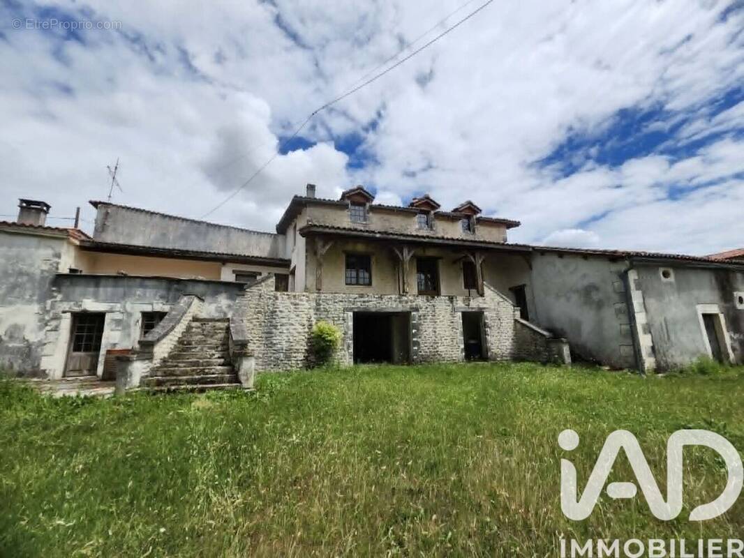 Photo 1 - Maison à CHERVAL