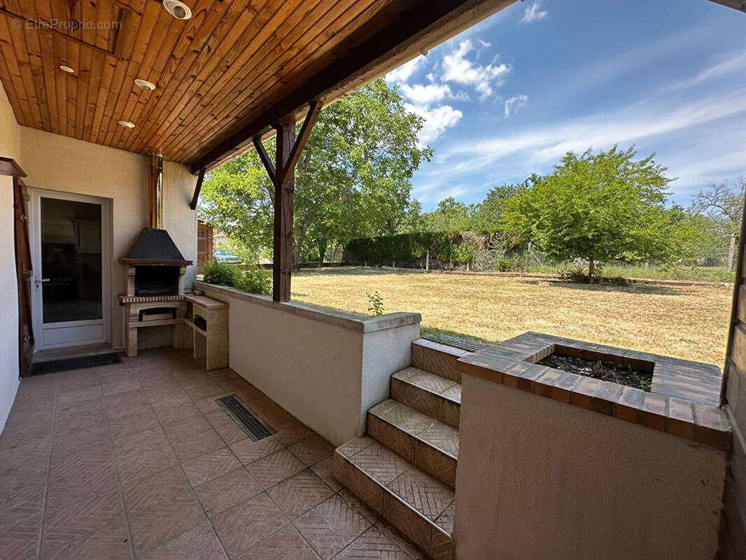 Corps de ferme 243m² à misy-sur-yonne - photo 3