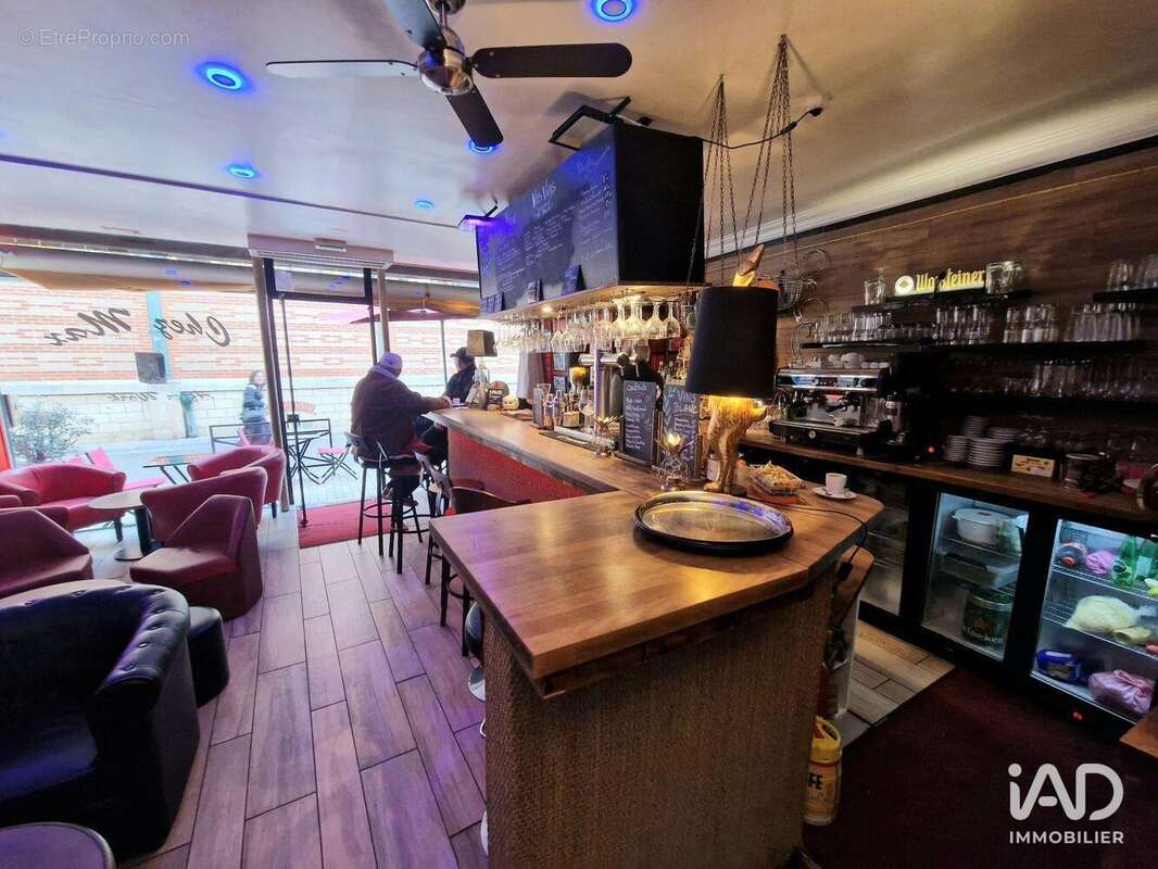 Photo 3 - Commerce à SENS