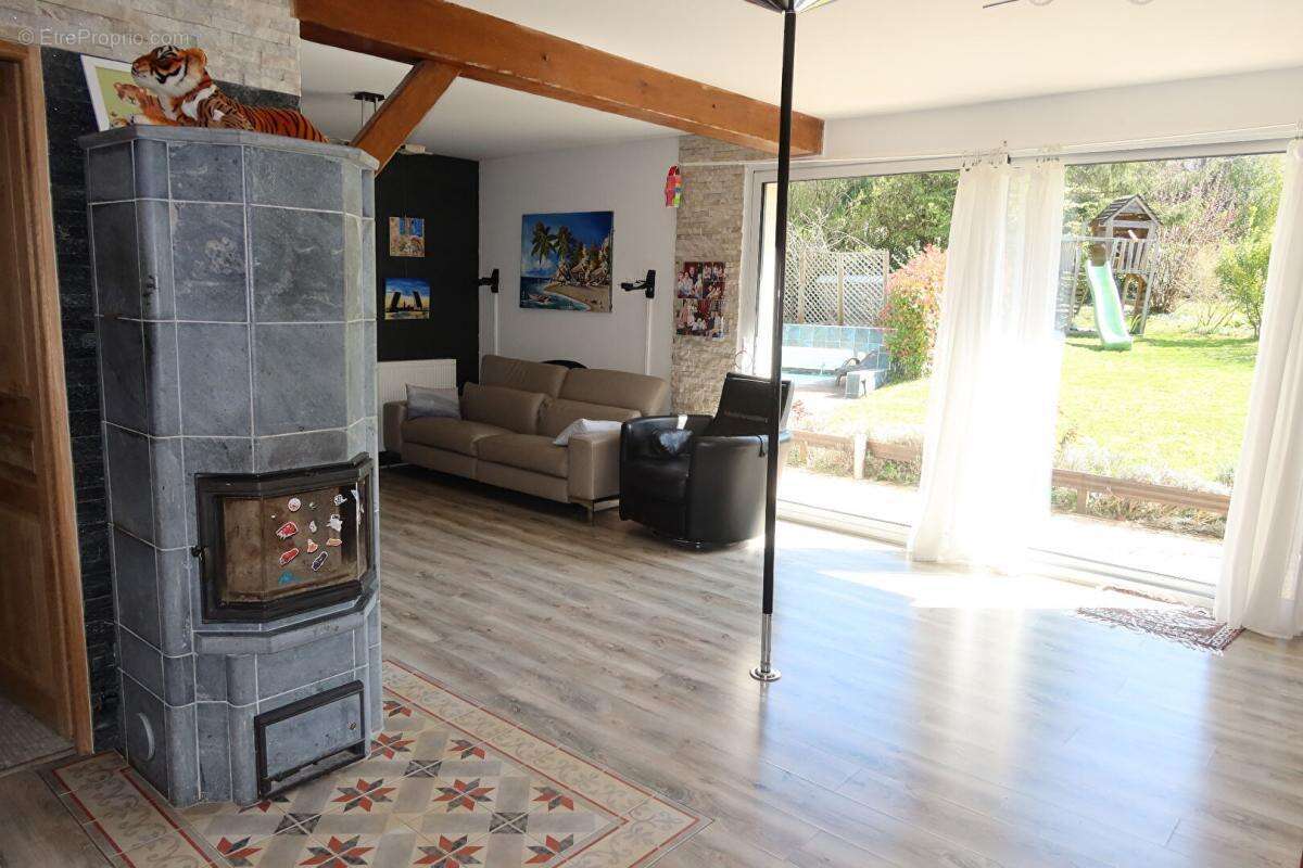 Maison à AUXON-DESSUS