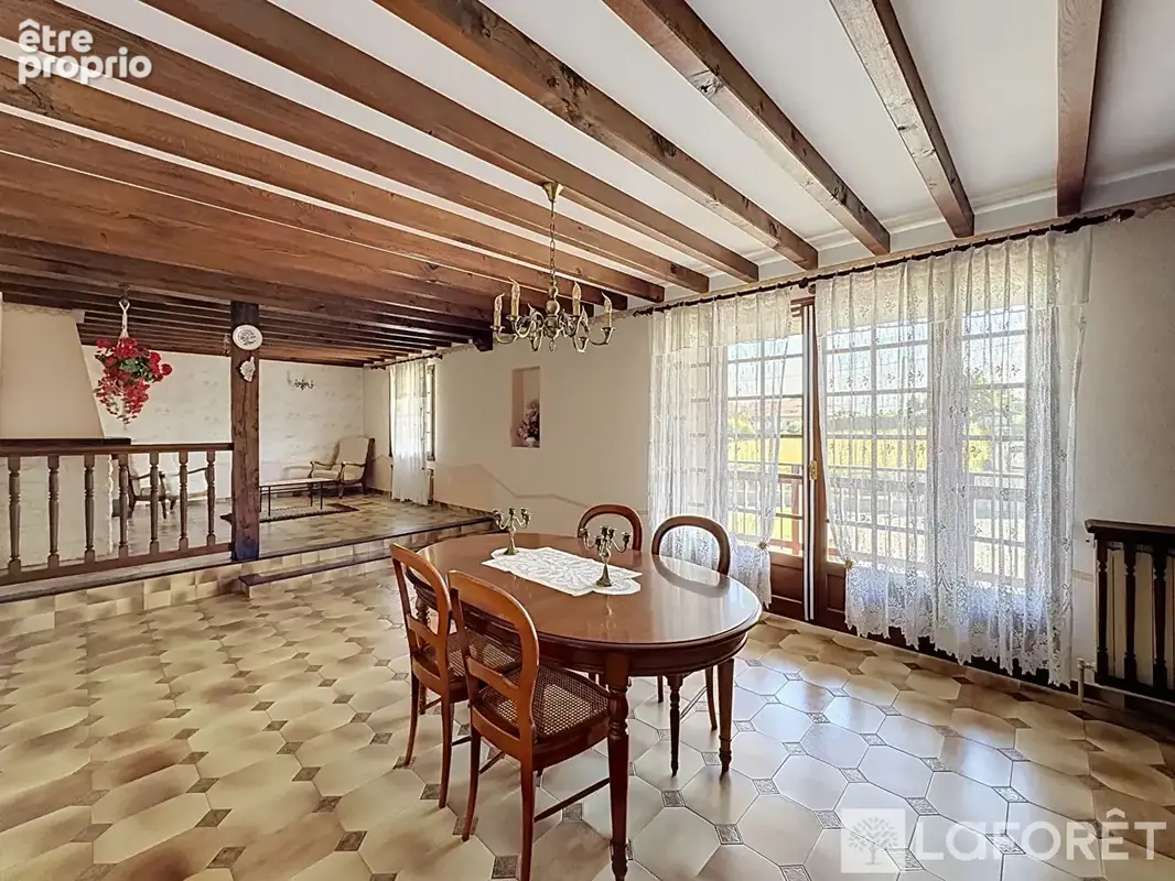 Maison de caractère avec dépendance et fort potentiel -four (38080) - photo 4