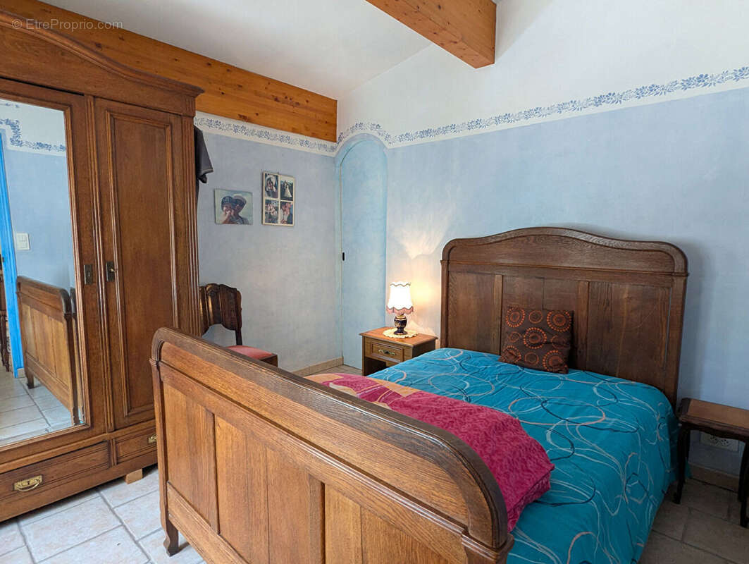 Appartement à SALERNES