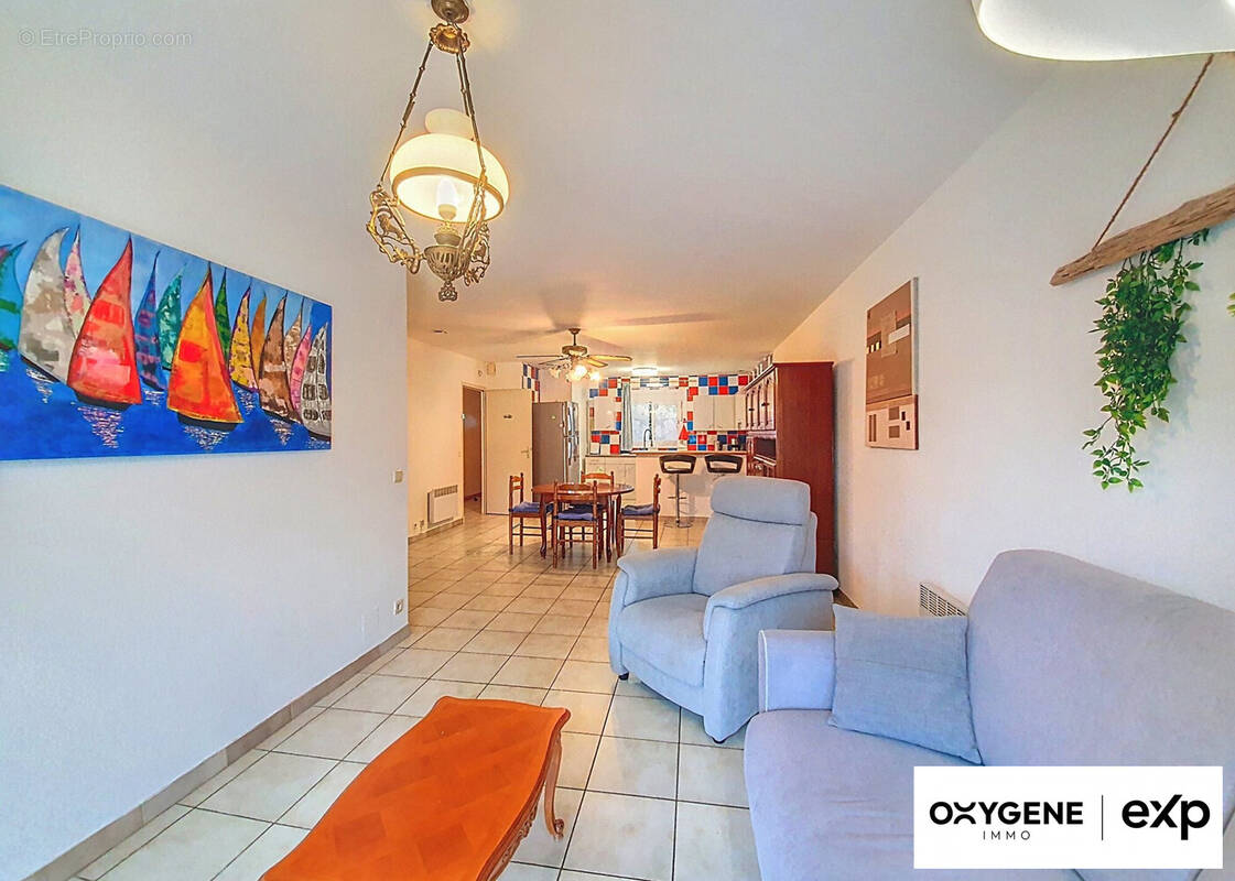 Maison à SAINT-LAURENT-DE-LA-SALANQUE