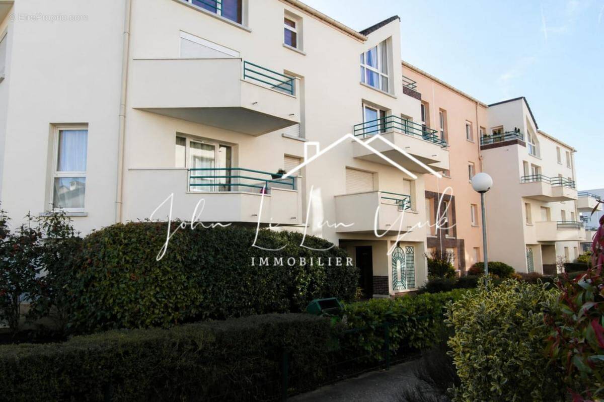 Appartement à BEAUCHAMP