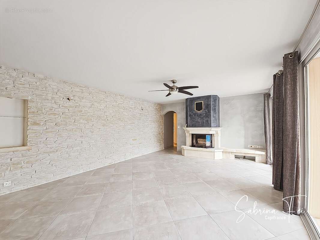 Maison familiale de plus de 165 m² – quartier résidentiel recherché – calme absolu – sans vis-à-vis – exposition sud – piscine - photo 18