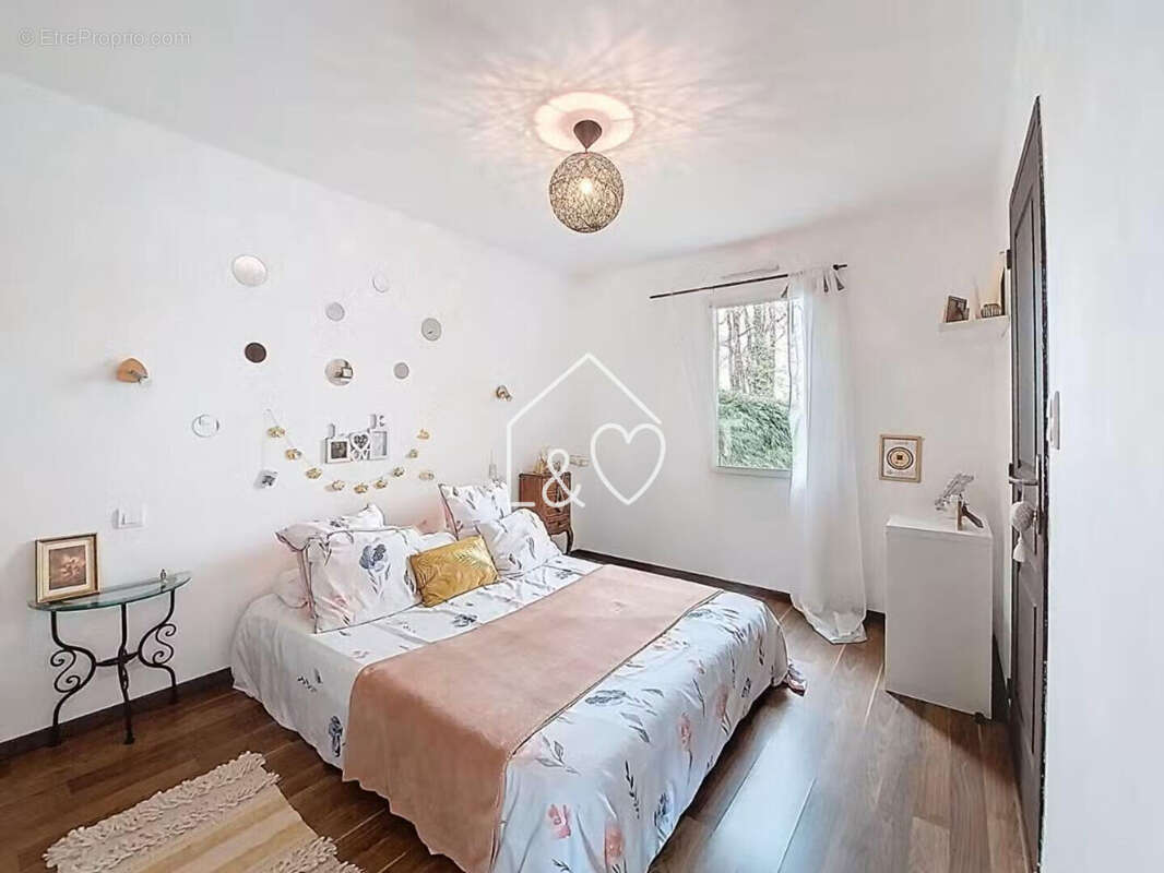 Maison à SAINT-LYPHARD