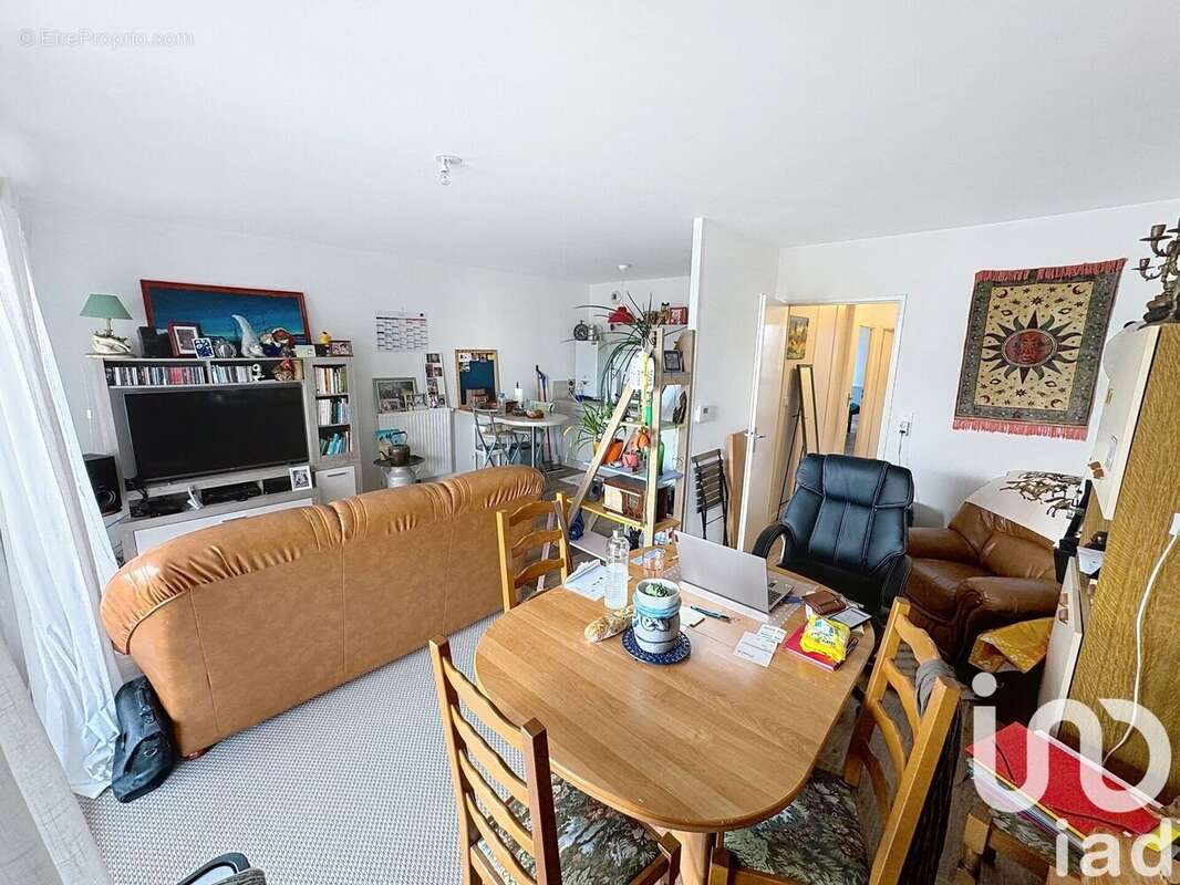 Photo 4 - Appartement à BLAINVILLE-SUR-ORNE