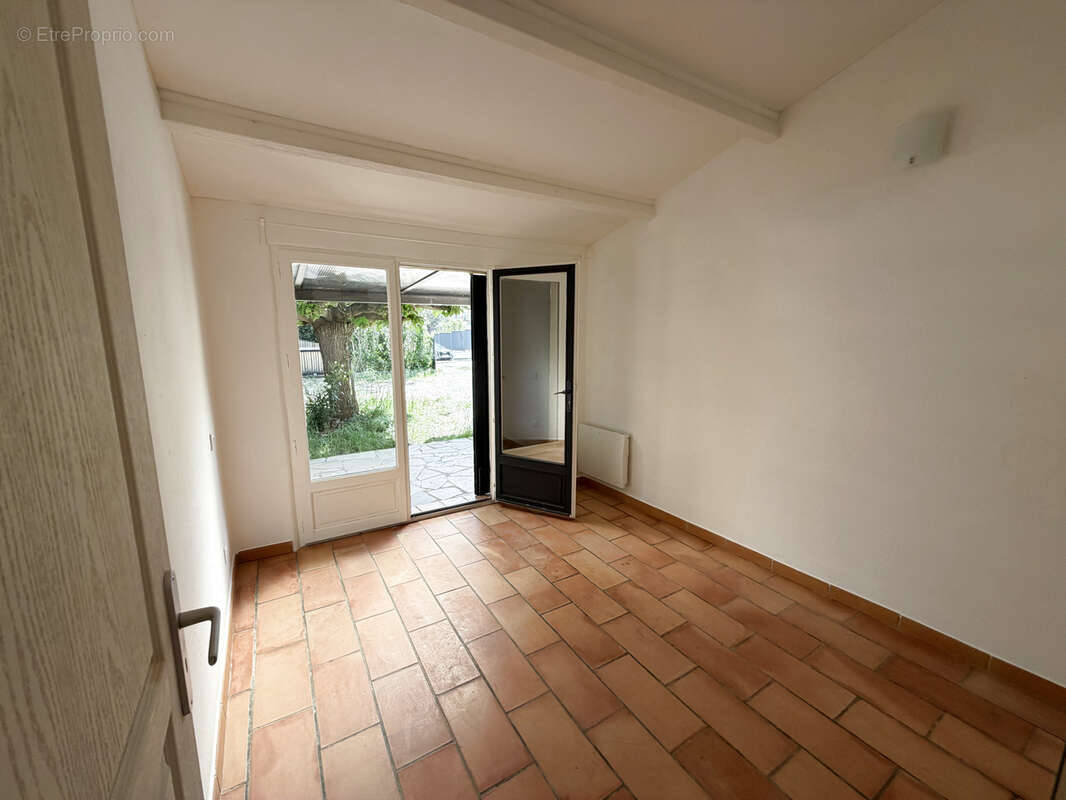 Maison à AUPS