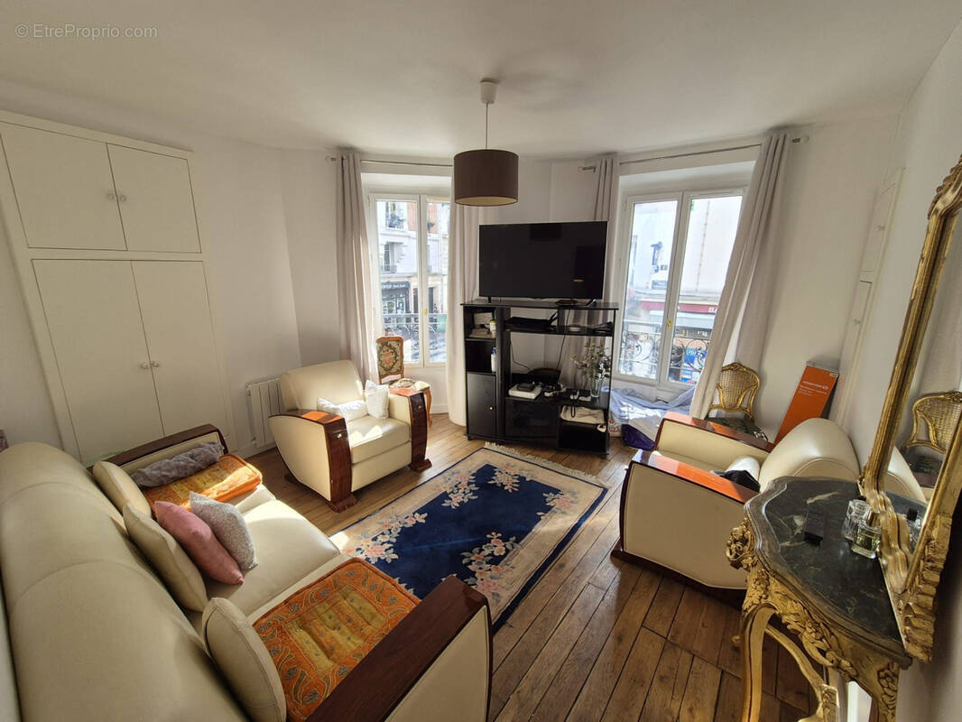 Appartement à PARIS-18E