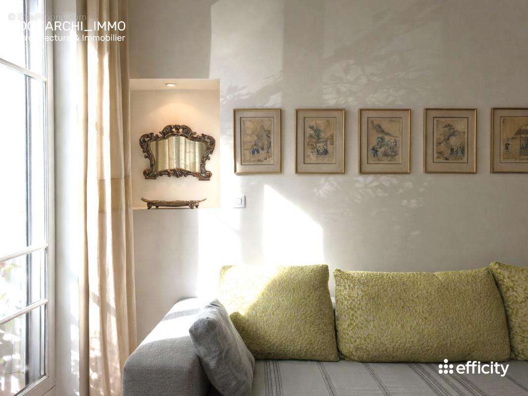 Appartement à PARIS-17E