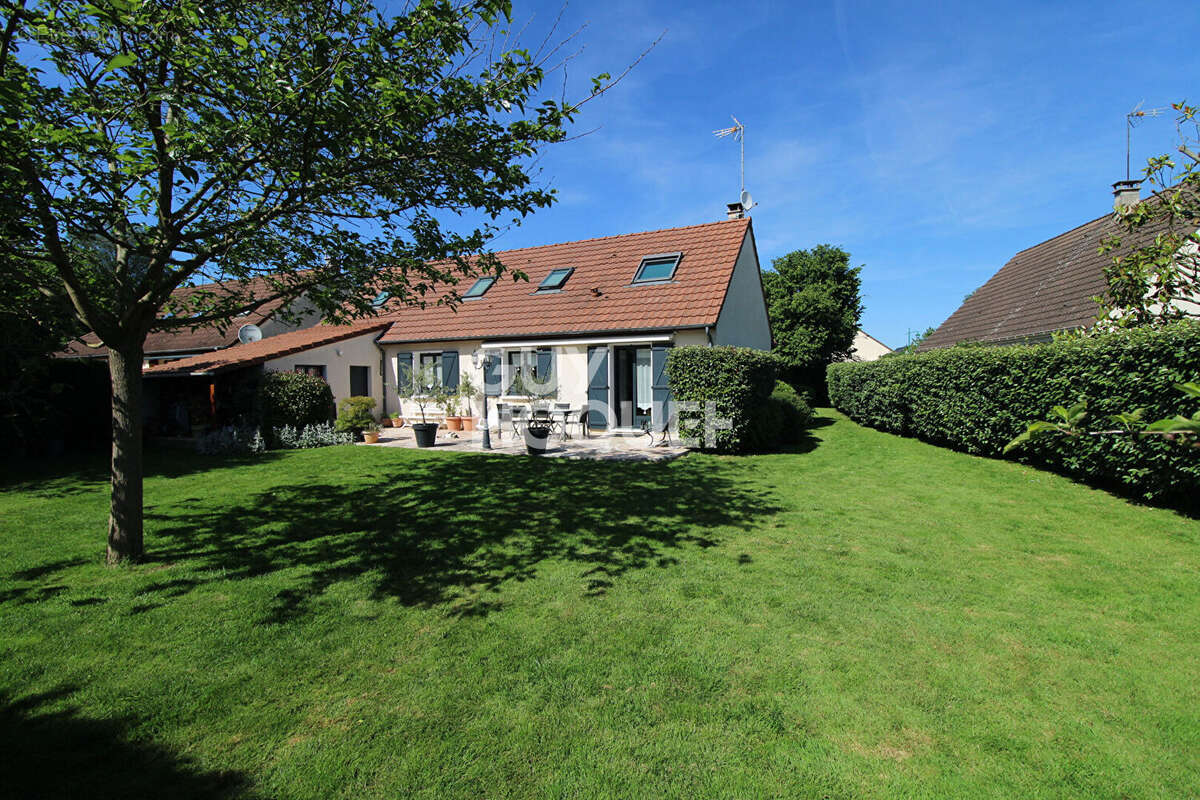Maison à EVRY-GREGY-SUR-YERRE