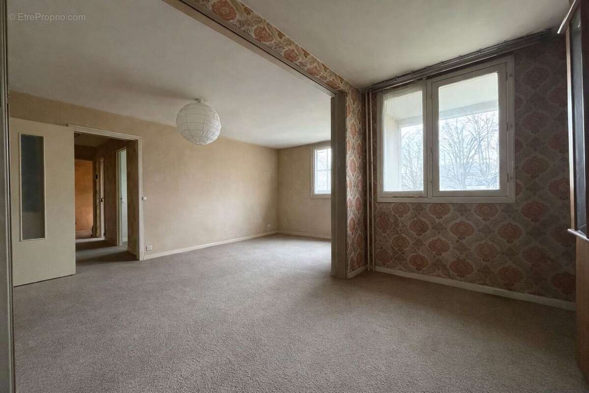 Appartement à CHAVILLE