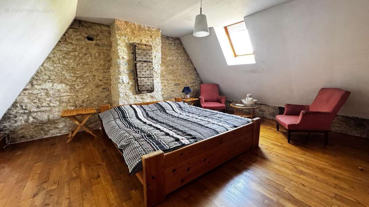 Maison à QUISSAC