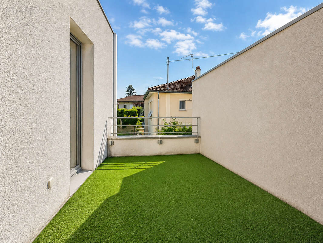 Maison récente — 3 chambres, terrasses, garage — DPE A - photo 9