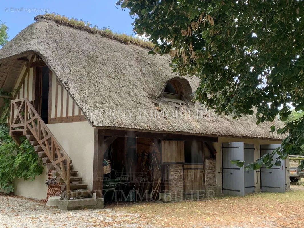 Maison à PONT-L'EVEQUE