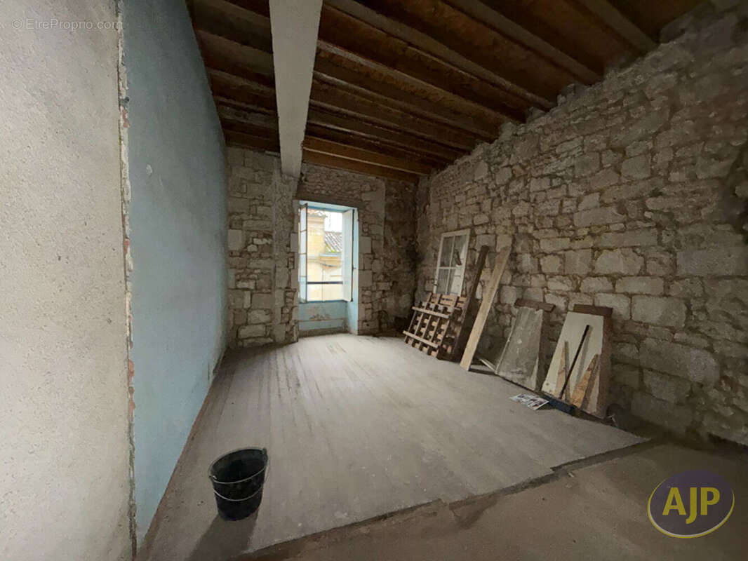 Maison à PONS