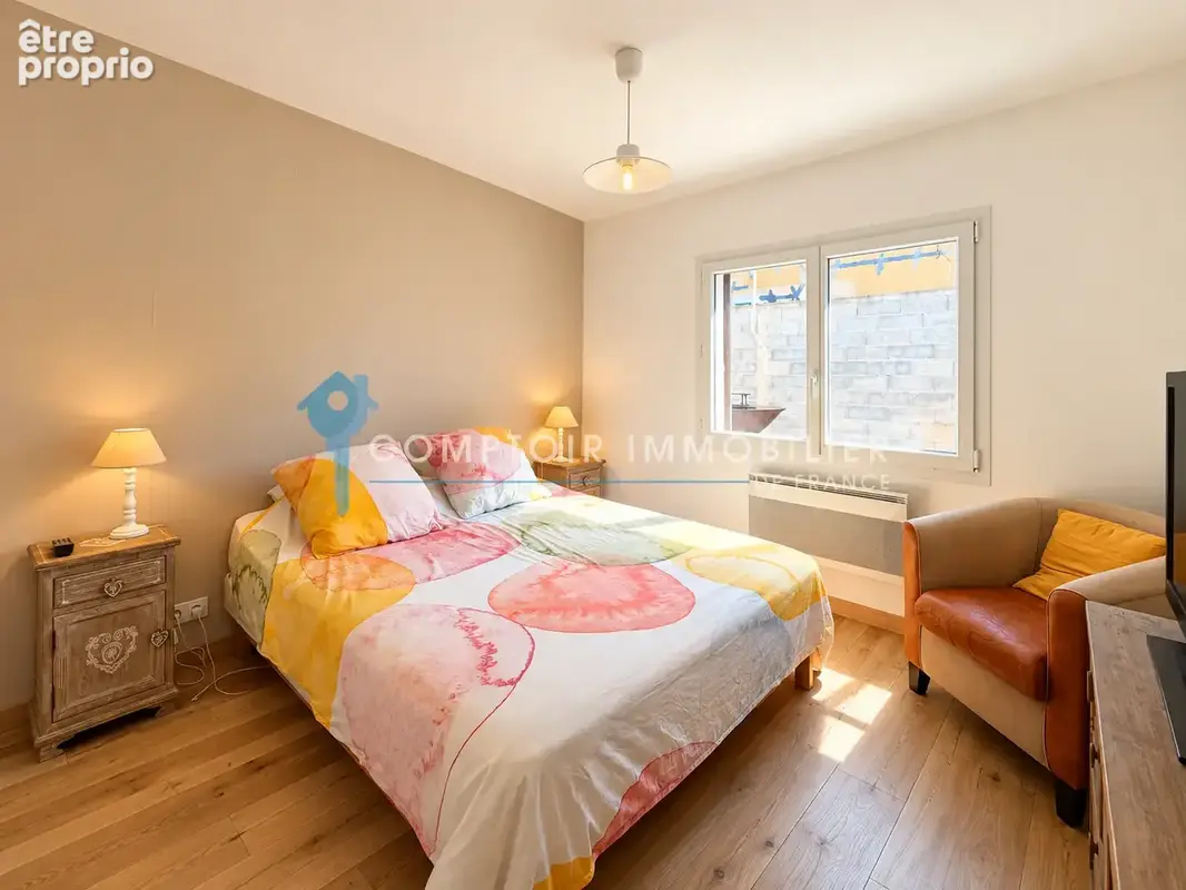 Martigues Jonquières   Maison de plain-pied de 120 m2 sur 1 045 m2 de terrain, un beau potentiel à révéler - photo 10