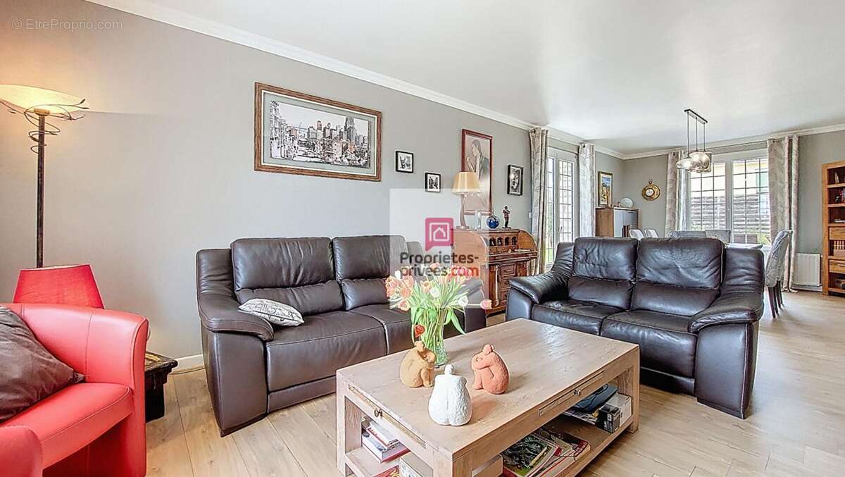 Maison à ROUFFIGNAC-SAINT-CERNIN-DE-REILHAC