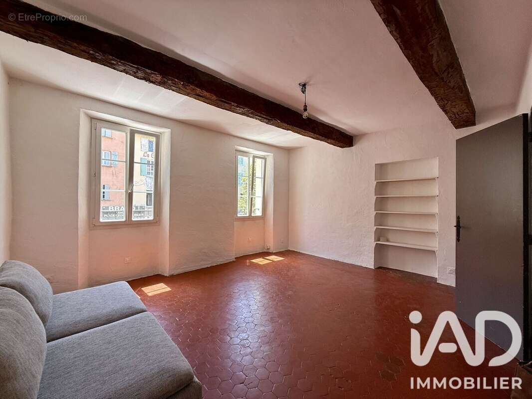 Appartement 97 m² à La Garde-Freinet  - photo 4
