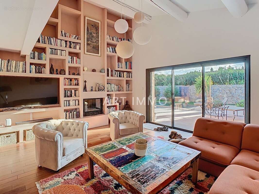 Maison à L&#039;ISLE-SUR-LA-SORGUE