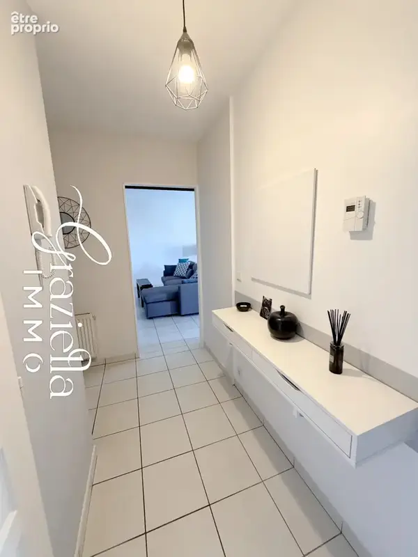 Appartement T2 avec grande terrasse et garage quartier lycées, collèges et gare - photo 9