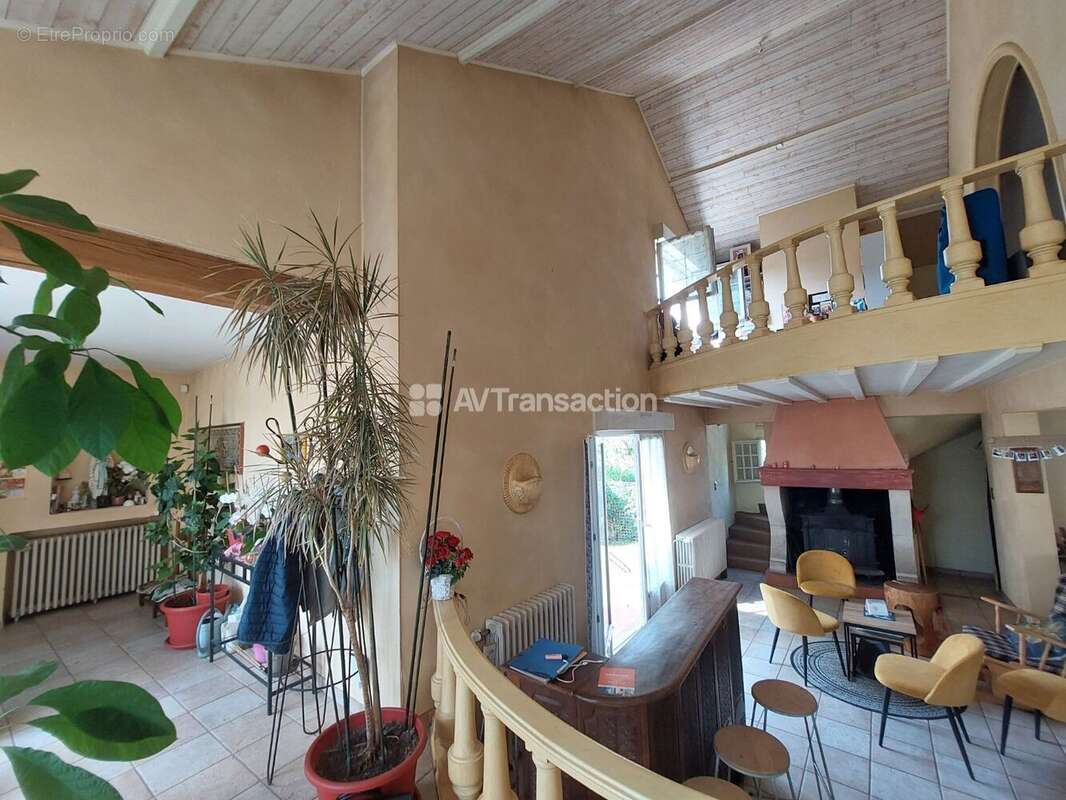 Maison 218 m² à Force  - photo 10