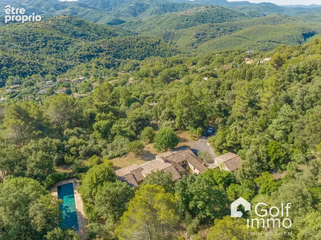 Villa de charme en pierre  plain-pied  300 m² 7000 m² du terrain  Piscine balinaise - photo 4