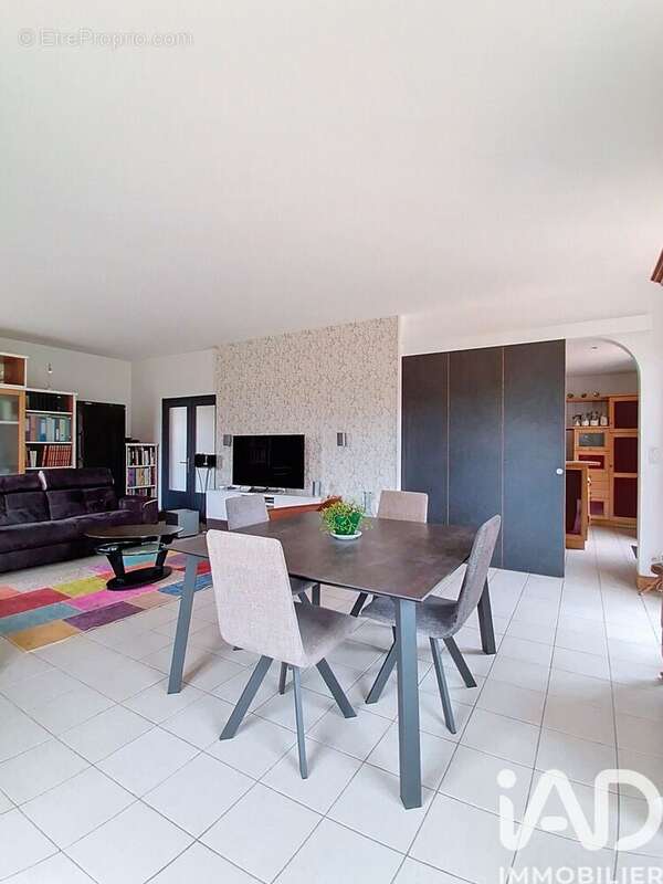 Photo 4 - Maison à PERNAY