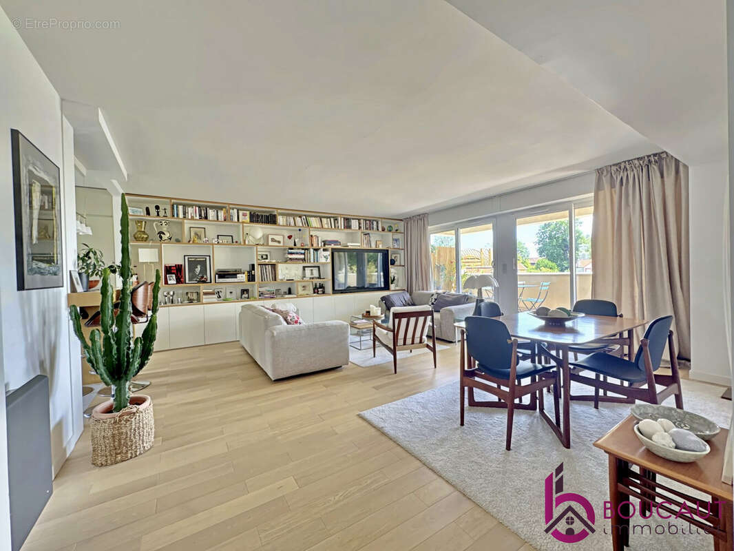Appartement à LE PLESSIS-ROBINSON