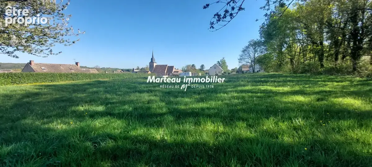 Terrain à NUILLE-LE-JALAIS