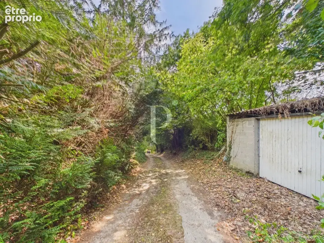 VAUHALLAN – Propriété 7 pièces – Réception 100 m² - Vue dominante – Terrain boisé 4726 m² - photo 23