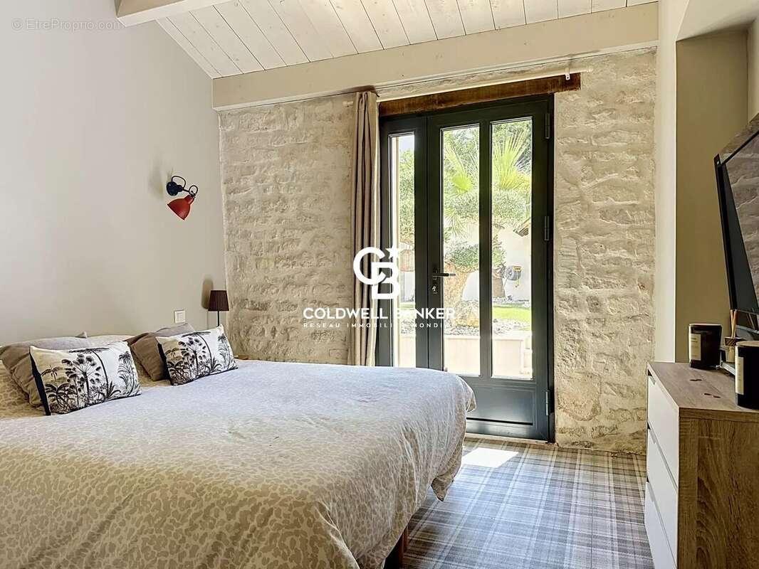 Maison à CROIX-CHAPEAU